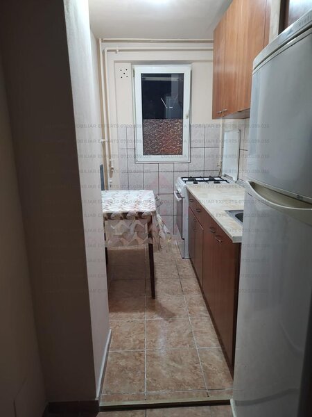 Berceni, Luica, ideal credit bancar